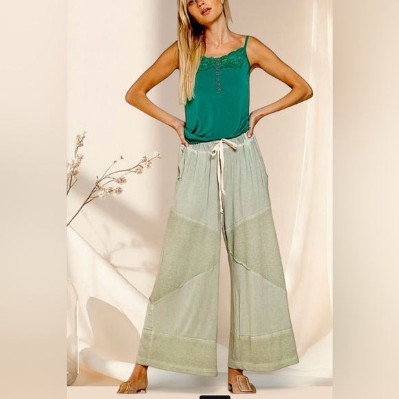 POL The DaydreamerWide-Leg Cropped Pants | HELLOBUTIFL Staple - Picture 9 of 10